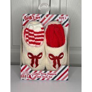 Ladies Memory Foam Slippers + 2 Pairs Crew Socks–Holiday Bow Design (Size L 8-9)